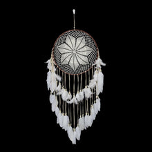Charger l&#39;image dans la galerie, Attrape Rêves Géant indien capteur de rêve origine amérindienne tribus peuple amérindien plume blanche décoration murale intérieur