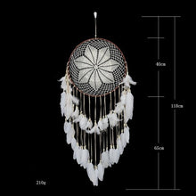Charger l&#39;image dans la galerie, Attrape Rêves Géant indien capteur de rêve origine amérindienne tribus peuple amérindien plume blanche décoration murale intérieur
